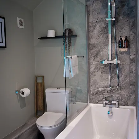 The George Country Inn, Wath
