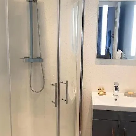 The George Country Inn, Wath 酒店